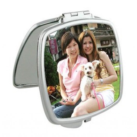 Compact Mirror